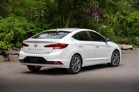 Hyundai Elantra Monthly Vehicle Sales