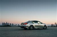 Lexus ES Monthly Vehicle Sales