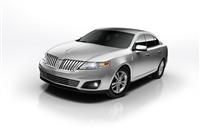 Lincoln MKS Monthly Vehicle Sales