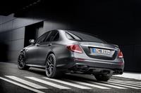 Mercedes-Benz E-Class Monthly Vehicle Sales