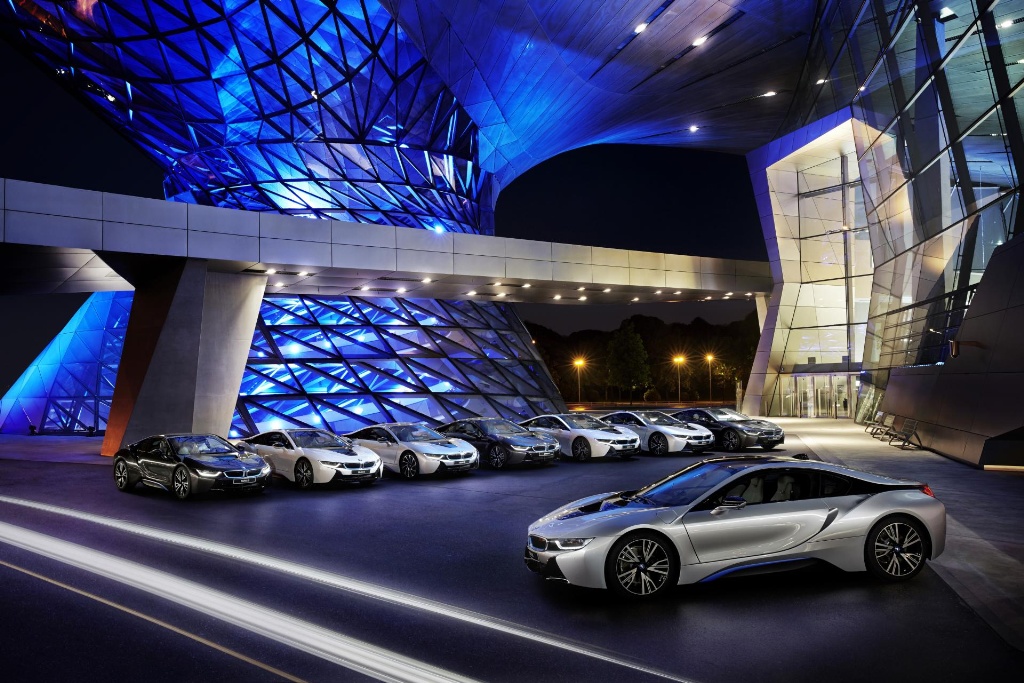 First Global Deliveries Of The Bmw I8 Bmw Laser Light Debuts For The