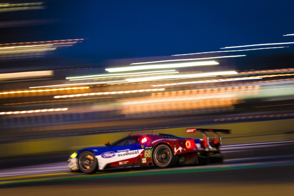 FORD GT TAKES POLE POSITION FOR LE MANS 24 HOURS