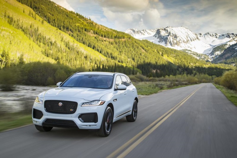 2017 Jaguar F-Pace Receives Motorweek Drivers' Choice Award For Best Luxury Utility Vehicle
