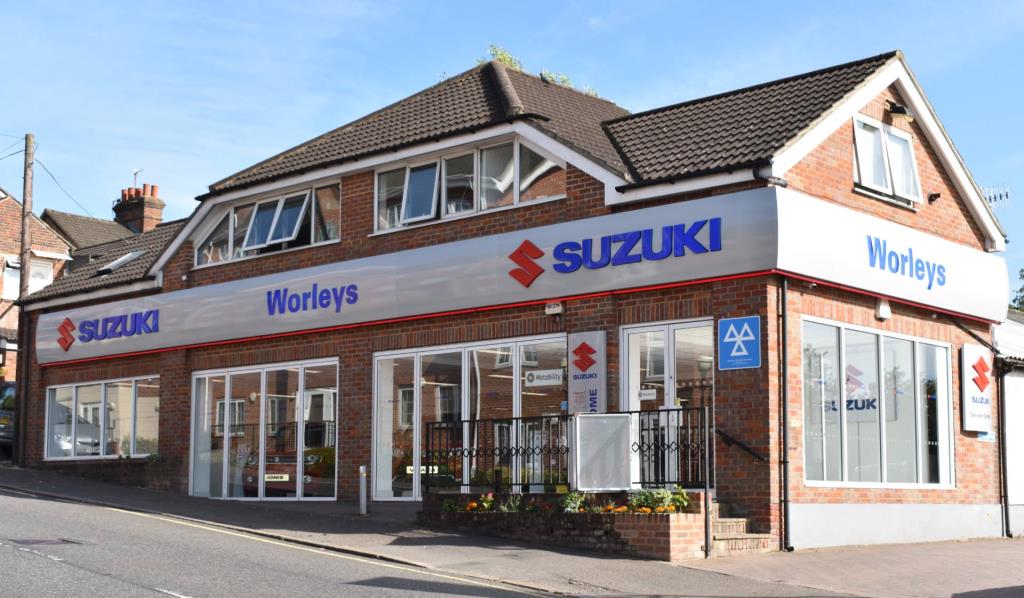 Worleys Garage Opens New Suzuki Dealership In High Wycombe